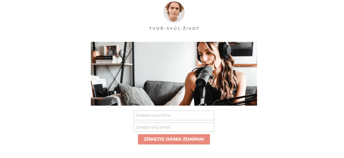 Šablona zdarma od Strikingly