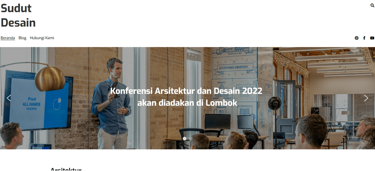 Templat Sudut Desain dari Strikenly