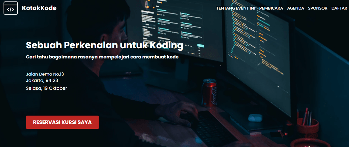 Template CodeSquare dari Strikingly