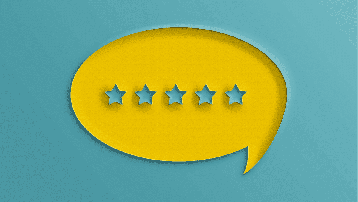 Testimonio de cliente vs. reseña