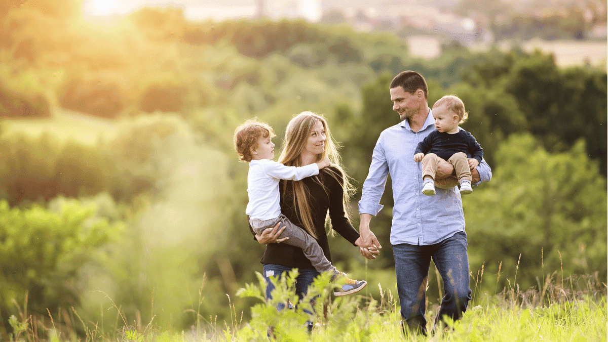 Za hranicemi sýra: Zvládnutí umění autentické rodinné fotografie