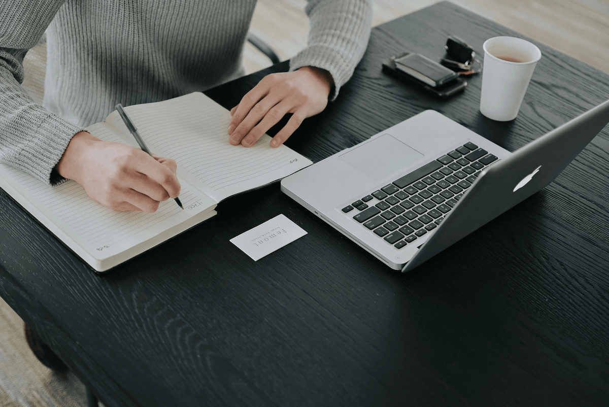 Lancement d'un blog de finances personnelles avec des informations ciblées sur l'audience