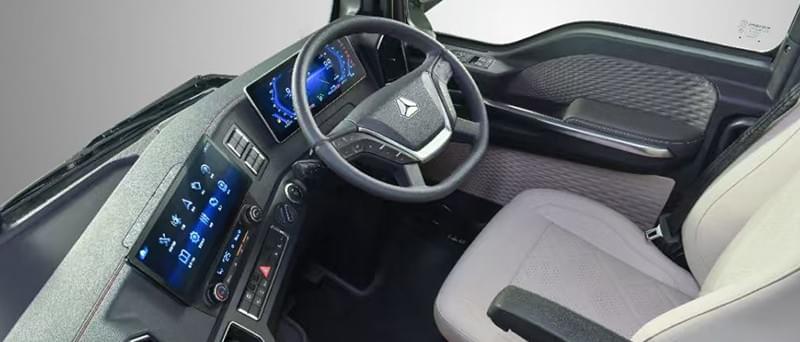 Our Sinotruk trucks are renowned for their reliability and performance. We pride ourselves on providing vehicles that meet stringent quality standards, ensuring that you receive a product that can handle the demands of your business operations. High-Quality Trucks What We Offer sinotruk货车经销商