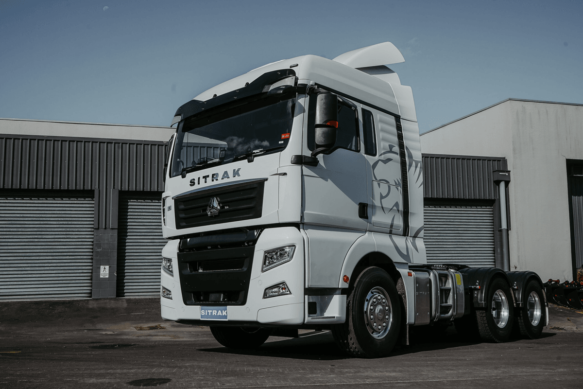 Our Sinotruk trucks are renowned for their reliability and performance. We pride ourselves on providing vehicles that meet stringent quality standards, ensuring that you receive a product that can handle the demands of your business operations. High-Quality Trucks What We Offer sinotruk货车经销商