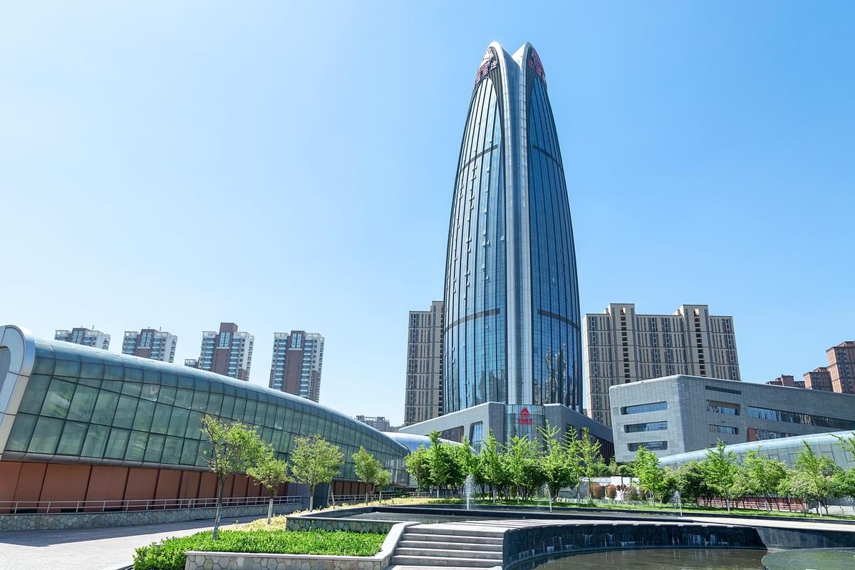 Our Sinotruk trucks are renowned for their reliability and performance. We pride ourselves on providing vehicles that meet stringent quality standards, ensuring that you receive a product that can handle the demands of your business operations. High-Quality Trucks What We Offer sinotruk货车经销商