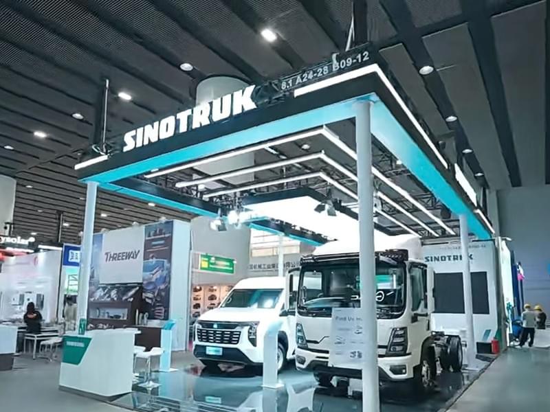 We provide extensive after-sales support to keep your fleet running smoothly, including maintenance and repair services. Comprehensive Support Services What We Offer sinotruk货车经销商