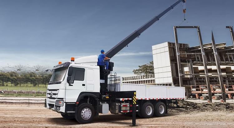 We provide extensive after-sales support to keep your fleet running smoothly, including maintenance and repair services. Comprehensive Support Services What We Offer sinotruk货车经销商