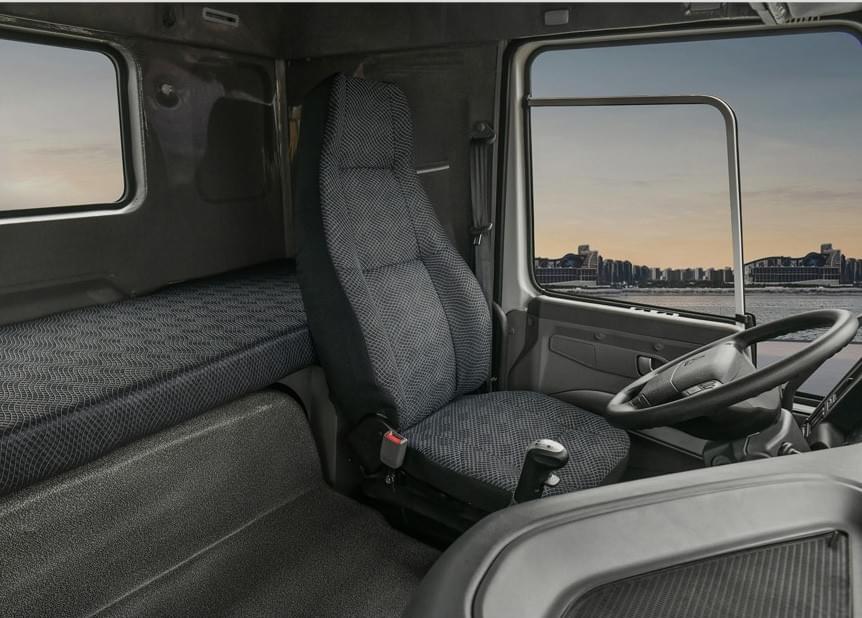We offer extensive after-sales support, including maintenance services and spare parts availability. Our team is committed to keeping your fleet running smoothly and efficiently, minimizing downtime for your operations. Comprehensive Support What We Offer sinotruk货车经销商