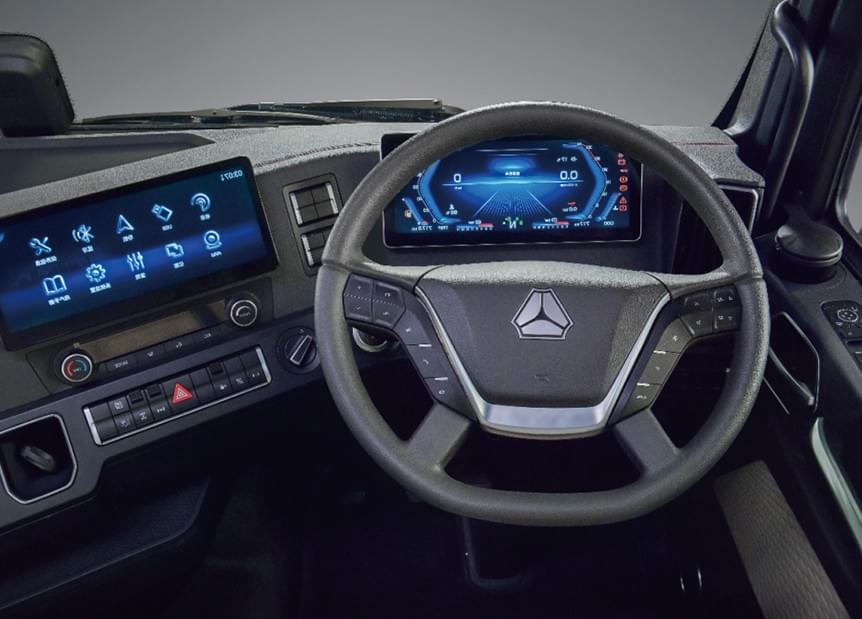 Our Sinotruk trucks are renowned for their reliability and performance. We pride ourselves on providing vehicles that meet stringent quality standards, ensuring that you receive a product that can handle the demands of your business operations. High-Quality Trucks What We Offer sinotruk货车经销商
