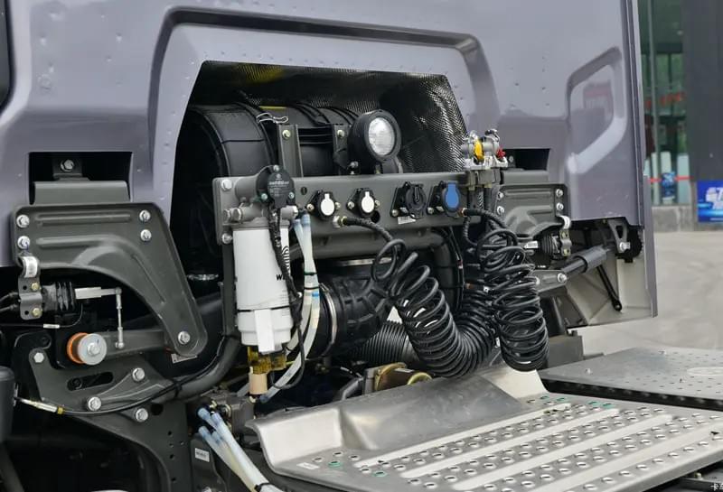 Our Sinotruk trucks are renowned for their reliability and performance. We pride ourselves on providing vehicles that meet stringent quality standards, ensuring that you receive a product that can handle the demands of your business operations. High-Quality Trucks What We Offer sinotruk货车经销商