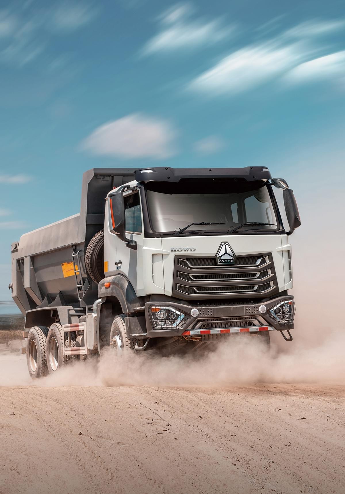 Our Sinotruk trucks are renowned for their reliability and performance. We pride ourselves on providing vehicles that meet stringent quality standards, ensuring that you receive a product that can handle the demands of your business operations. High-Quality Trucks What We Offer sinotruk货车经销商