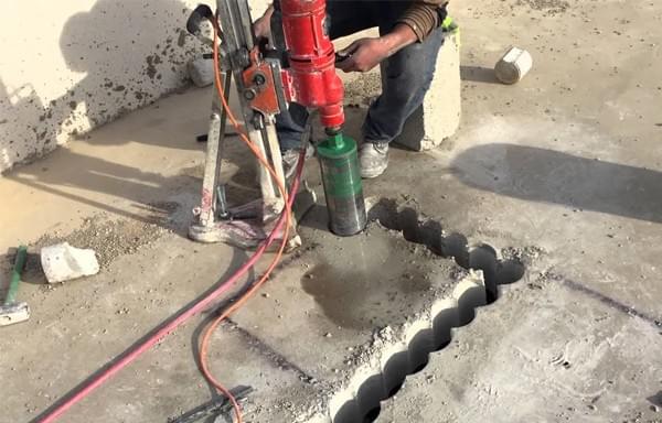 مقاول فتحات كور