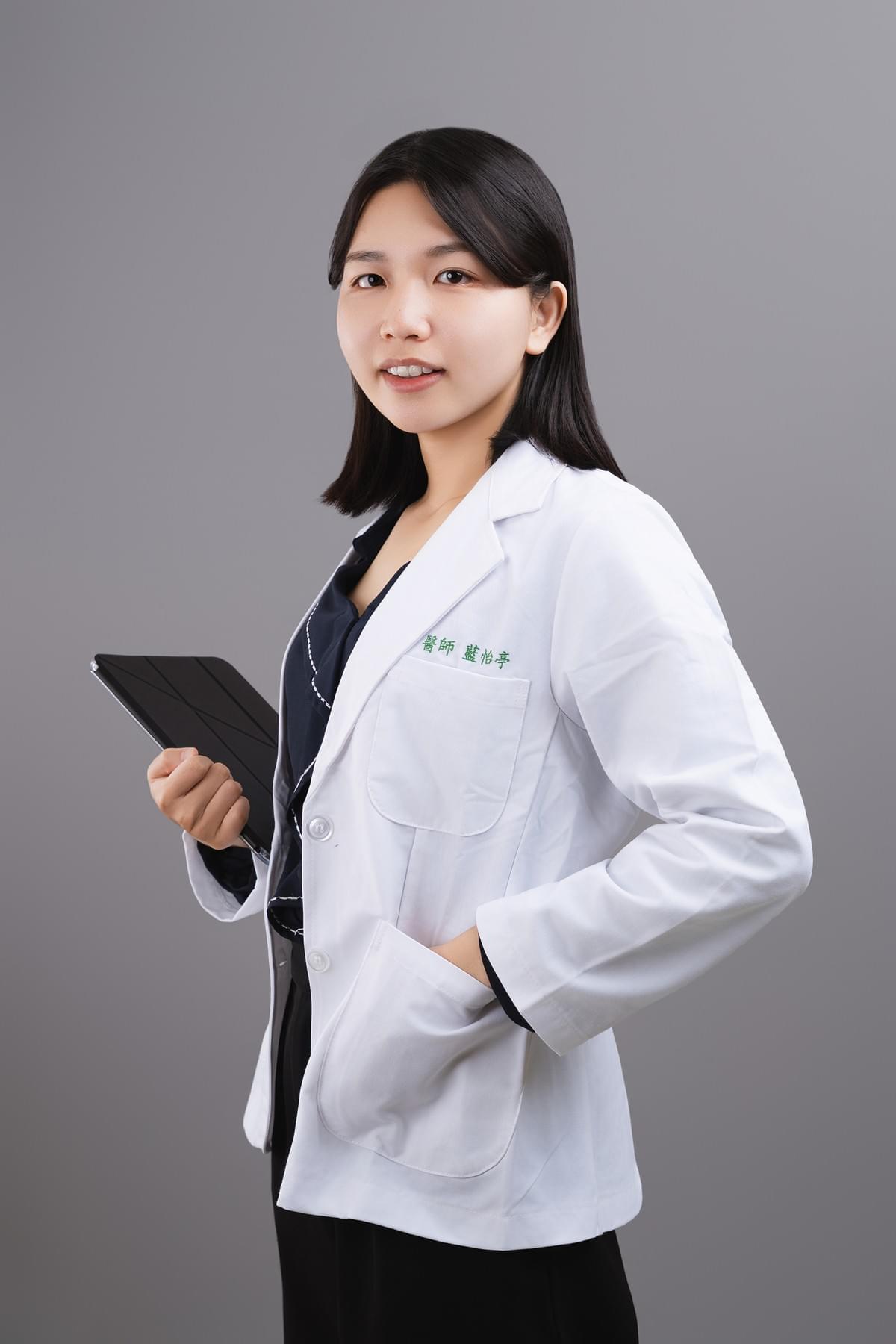 本師堂何雨燊醫師