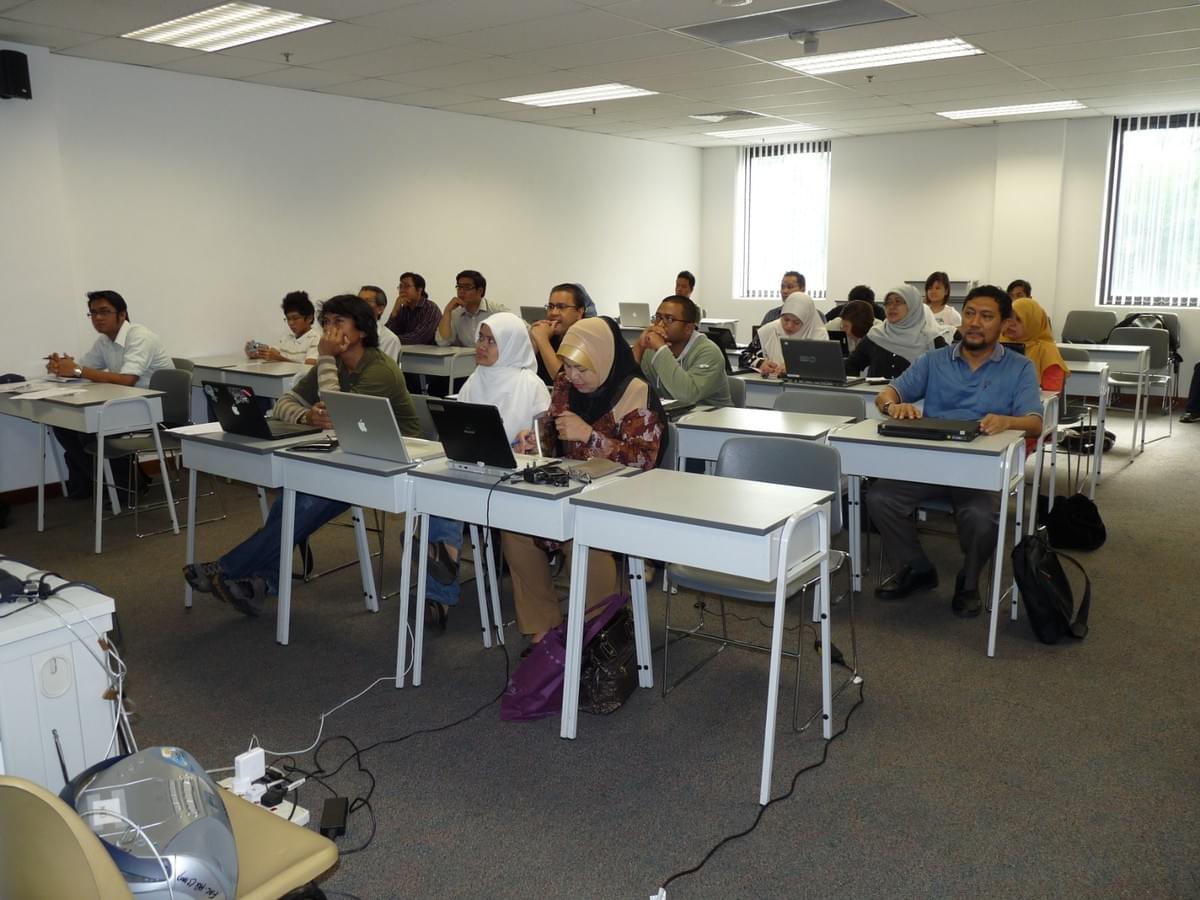 The Association Of Malay Entrepreneurs is dedicated to nurturing entrepreneurial spirit among Singapore's youth and adults. We believe that every great business starts with a vision, and we are here to support that vision through various programs and resources. Empowering the Next Generation of Entrepreneurs A non profit organization to instill entrepreneurship among Singaporean young and adults.