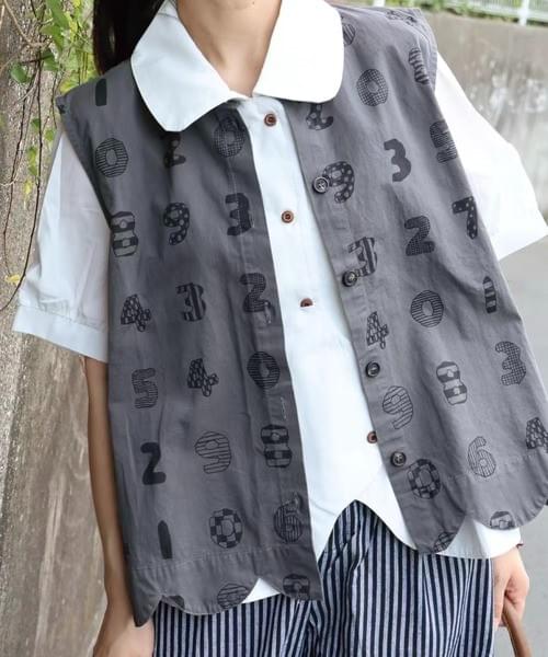 【2色展開】数字プリントが遊び心あるコットンベスト