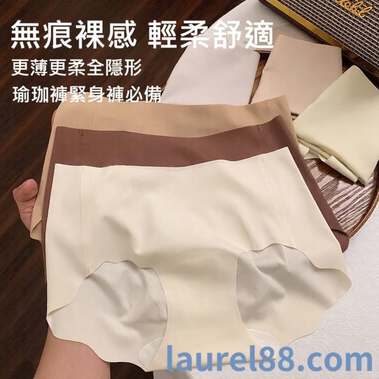 【頂級抗菌無痕冰絲內褲】體驗真正的無痕裸感，極致輕柔與全天候呵護