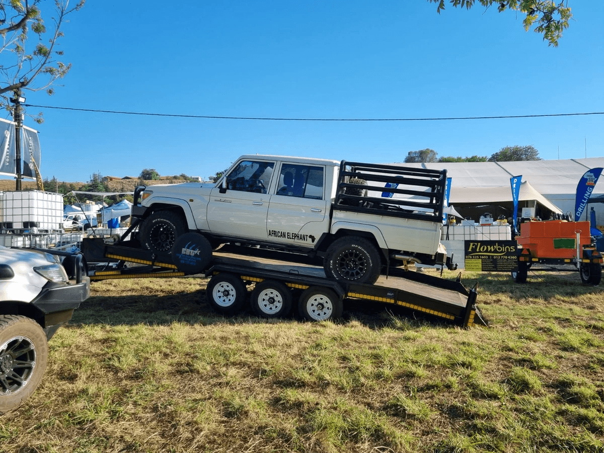 Welcome to Custome Bike & Trailers!