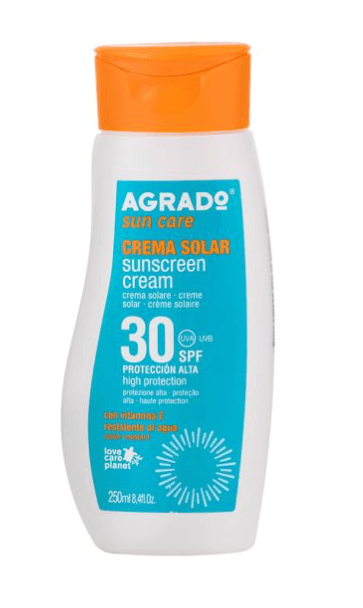 We commit to offer products of the highest quality, guaranteeing the satisfaction of our customers. Commitment to Quality What we offer Sale of cleaning and personal hygiene products