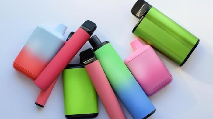 que pasa si fumo vaper sin nicotina Cigarrillos electrnicos: Expertos U. de Chile analizan los riesgos para la  salud de los famosos vapers