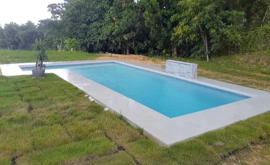 Construcción de Piscina en Carolina por La EKI Construction Construcción de Piscina en Carolina por La EKI Construction