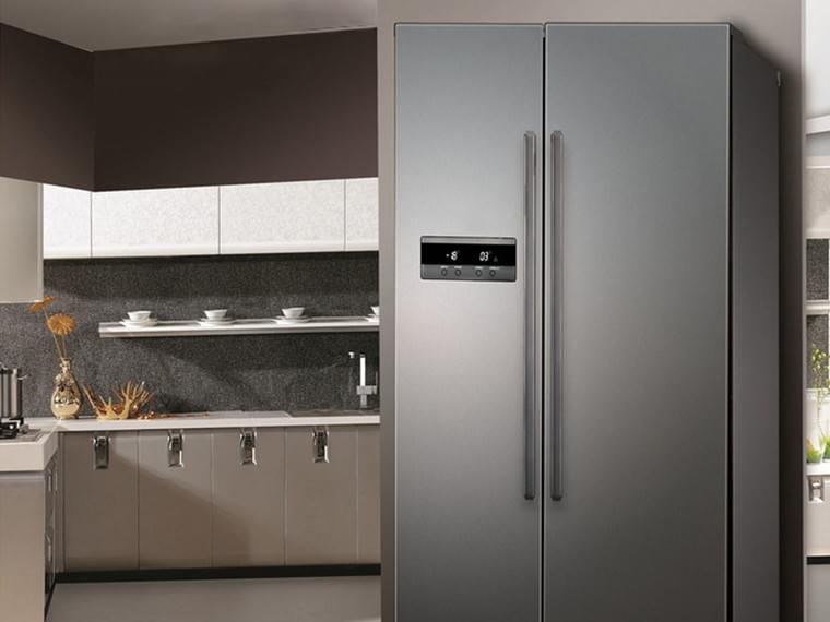 Haida injection molding machine making for refrigerator