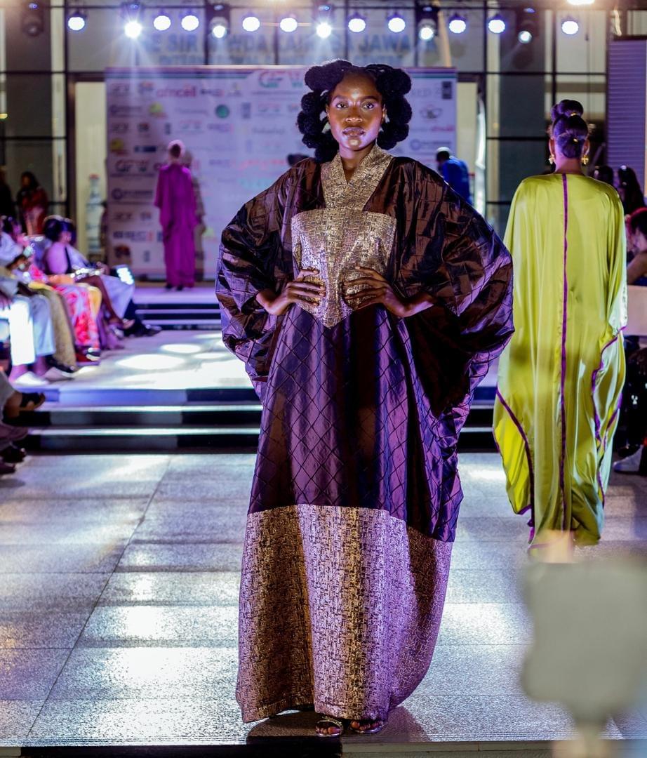 We are committed to sustainability in fashion and cosmetics. Labaado employs eco-friendly materials and ethical practices in our manufacturing processes, ensuring that our products are not only stylish but also environmentally responsible. Sustainable Practices What We Offer Fashion design and cosmetics