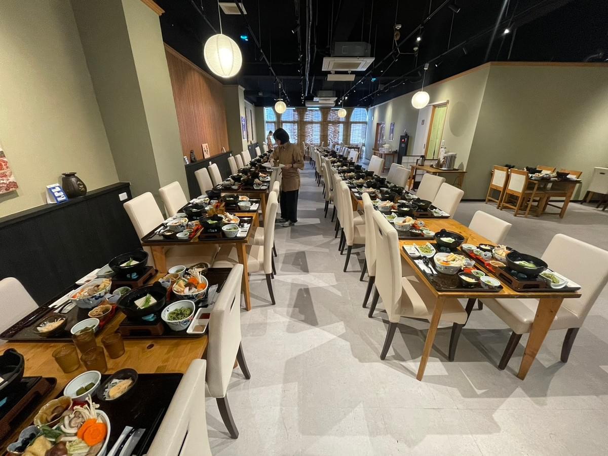 Our service team has undergone professional training, dedicated to providing thoughtful service to every guest, ensuring your dining experience is impeccable. professional service Our characteristics Kyoto Japanese style restaurant