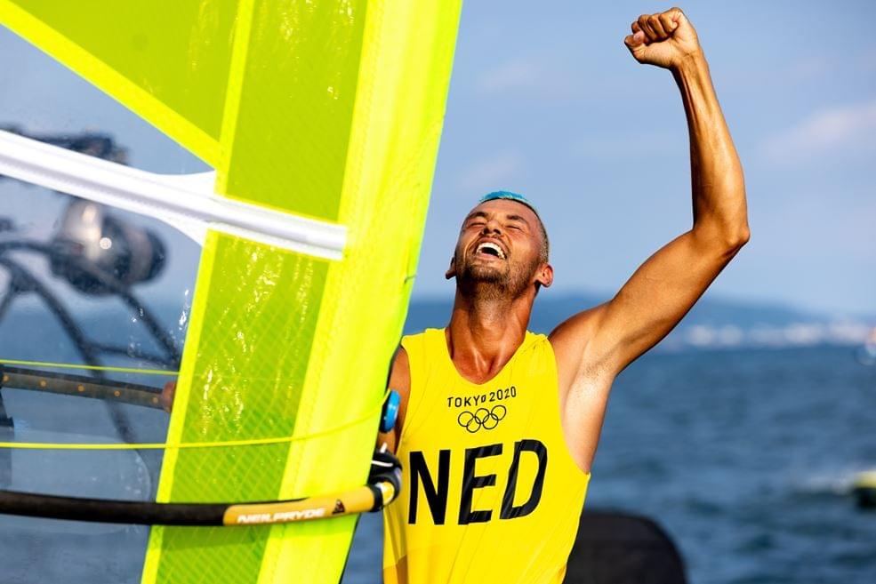 Windsurfer, World Champion, European Water Star, Dutch Wavemaker - Kiran son of a Surinamese father and Dutch mother has been professionally windsurfing for four years now. @kiranbadloe gets infected with the windsurf virus in Bonaire, where he lived for three years, when he gets a surf lesson as a gift on his 9th birthday. As a European Water Star he understands the importance of water, and he'd like to inspire young professionals to work in the water sector, bringing in fresh ideas and creative solutions for these challenges "You never know which way the current is going to flow, but it's always going to take you onto a new adventure". 