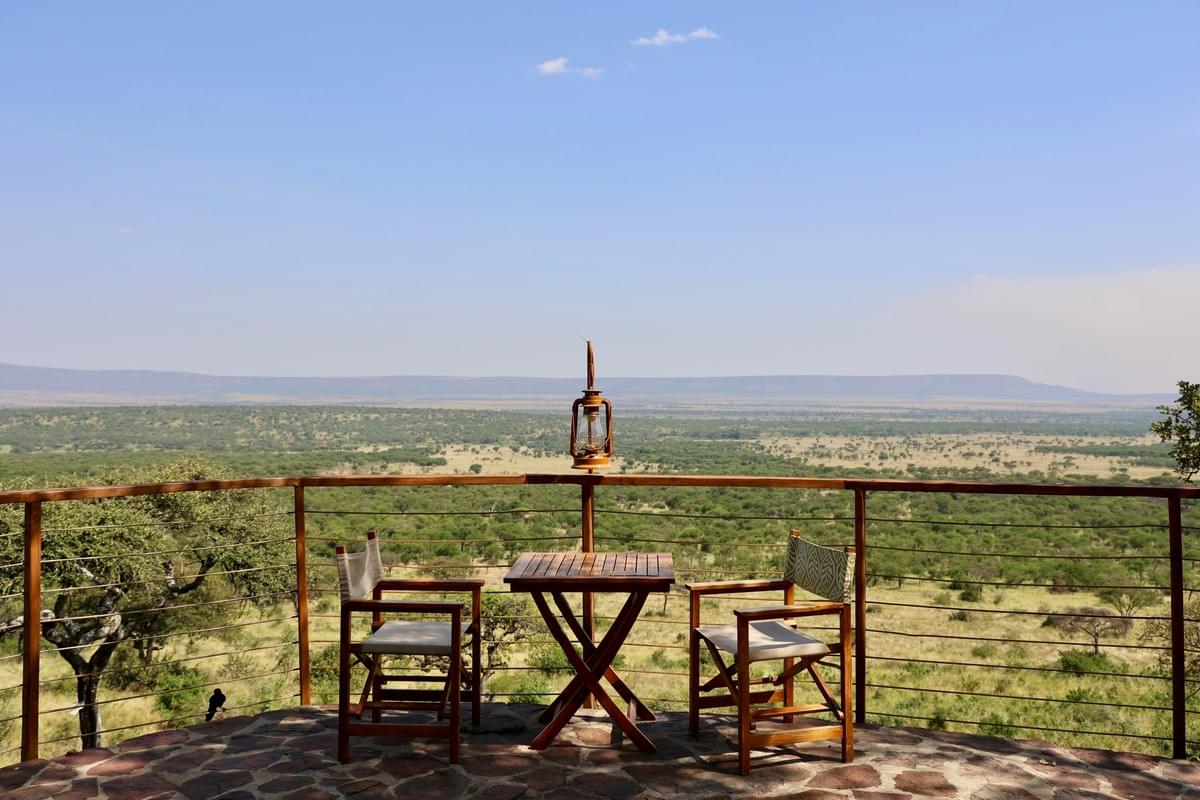 Enjoy private tours, gourmet dining, and unique activities that elevate your travel experience to new heights. Exclusive Experiences Our Exclusive Experiences A Luxury tour company