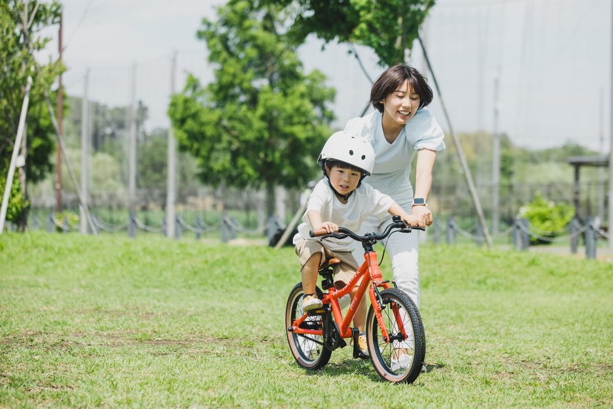 子供自転車　16インチ　国内最軽量ベルトドライブ子供自転車　wimo kids