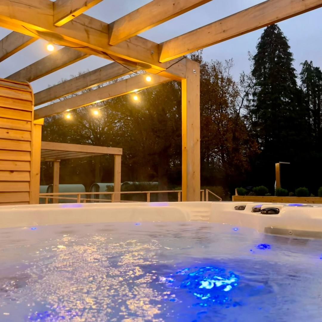 The hot tub at nght