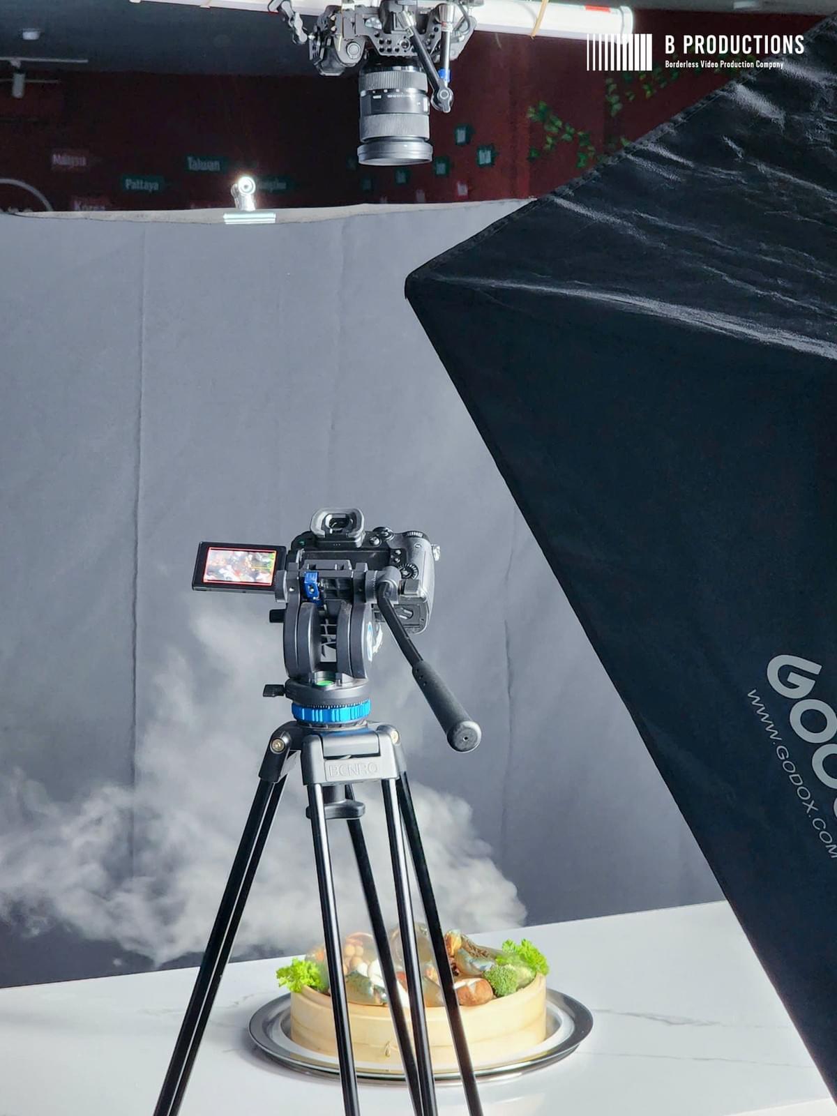 Quay video TikTok bằng thiết bị chuyên nghiệp tại B PRODUCTIONS