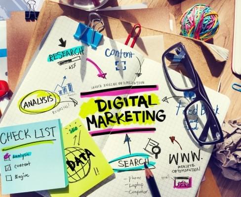 Merajut Kesuksesan Digital: Peran Vital Desain dalam Firm Marketing & Advertising