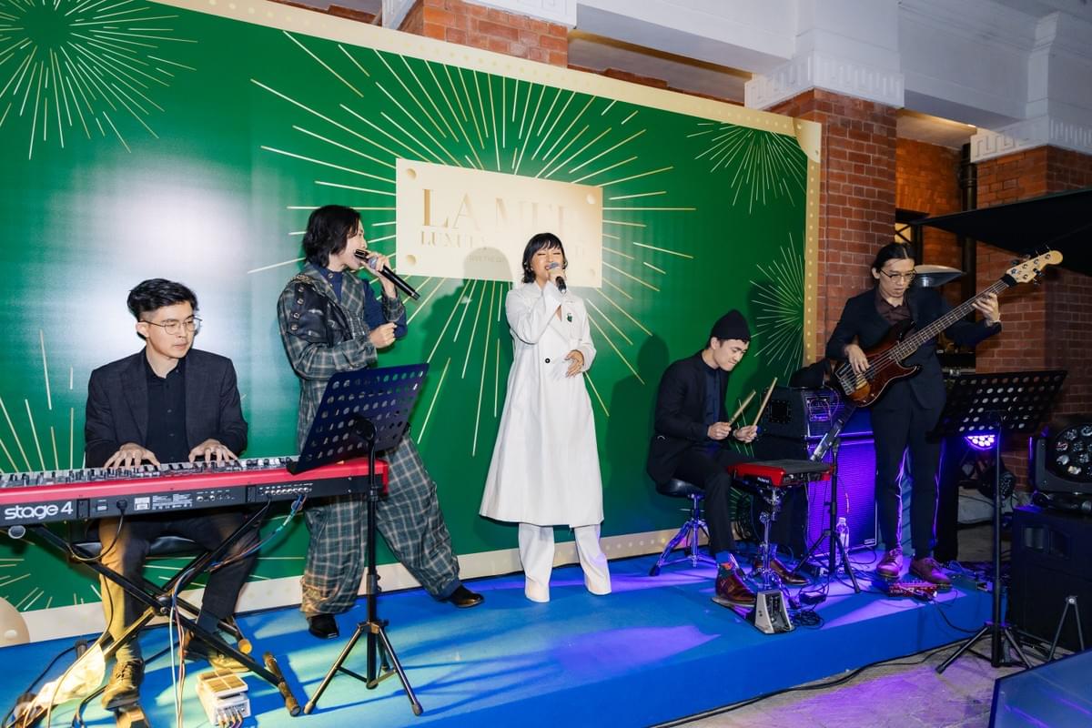 La Mer Wonder Express Café