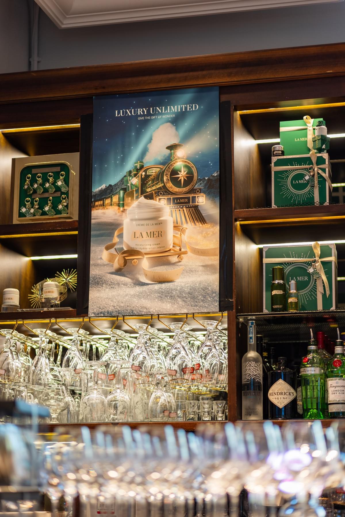 La Mer Wonder Express Café