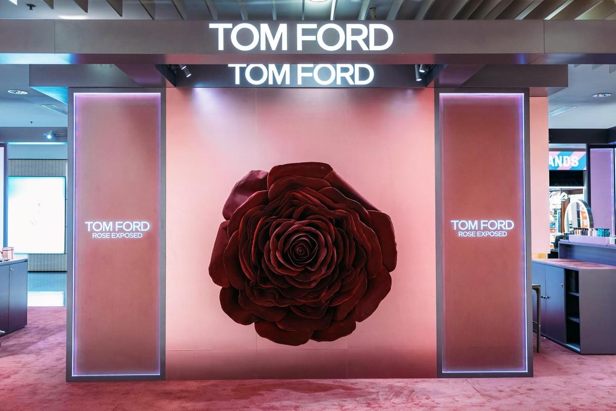 Tom Ford Rose Exposed Pop Up Store