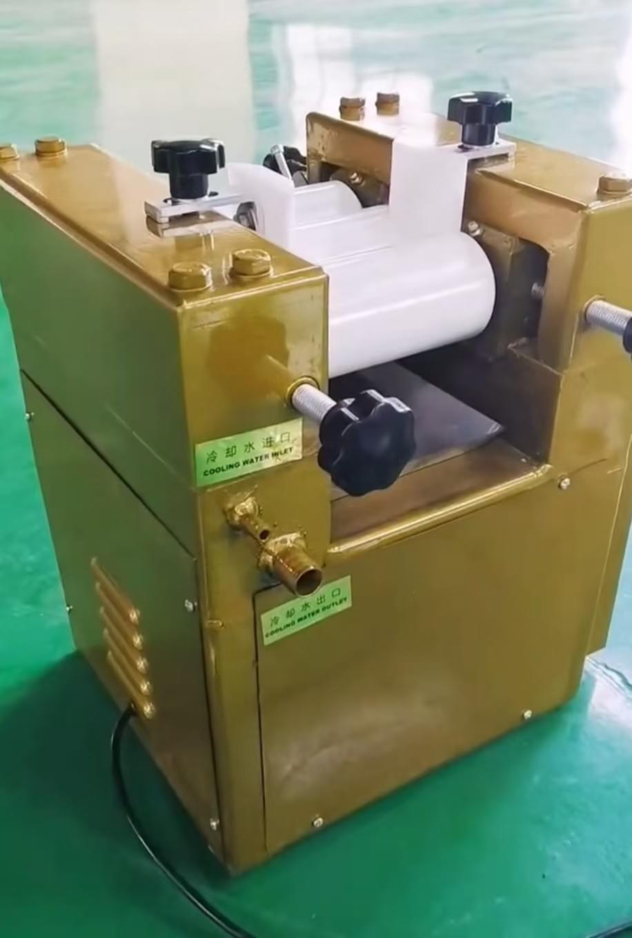 65 lab usage ceramic Zirconium three roller mill