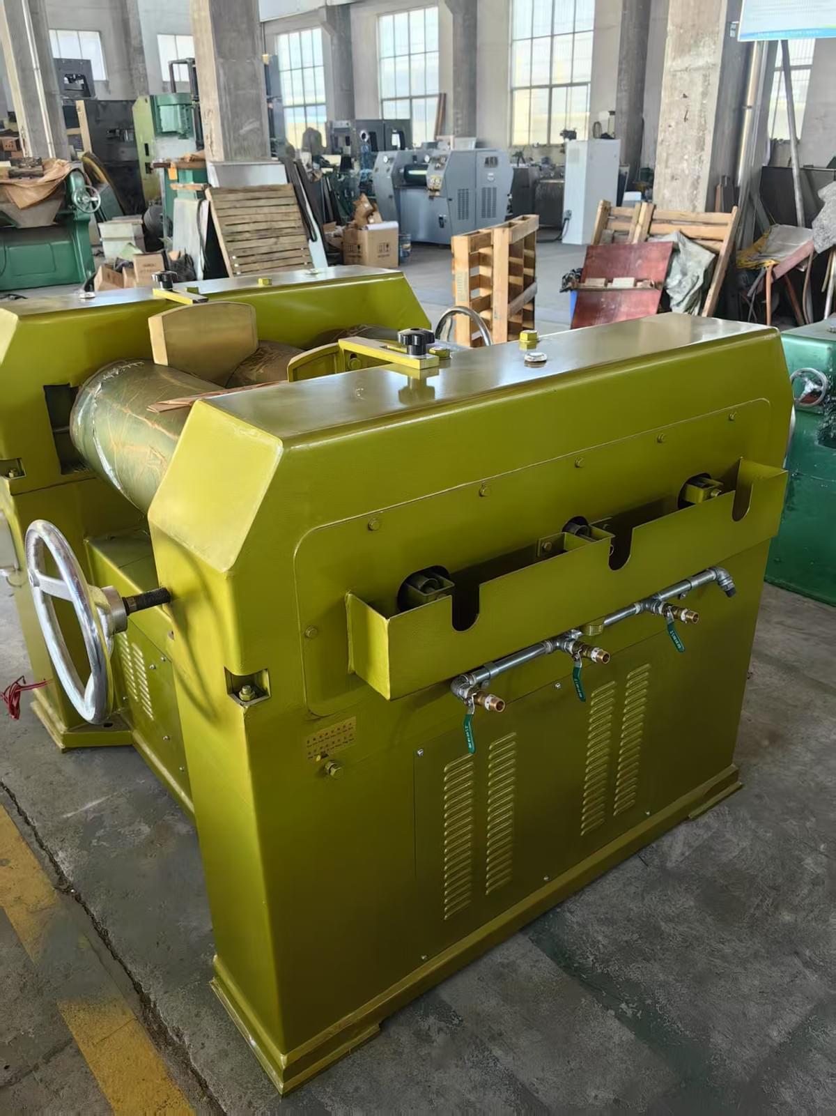 315 hard alloy three roller mill for lubricant grease grinding 