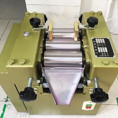 65 lab usage three roller mill 1