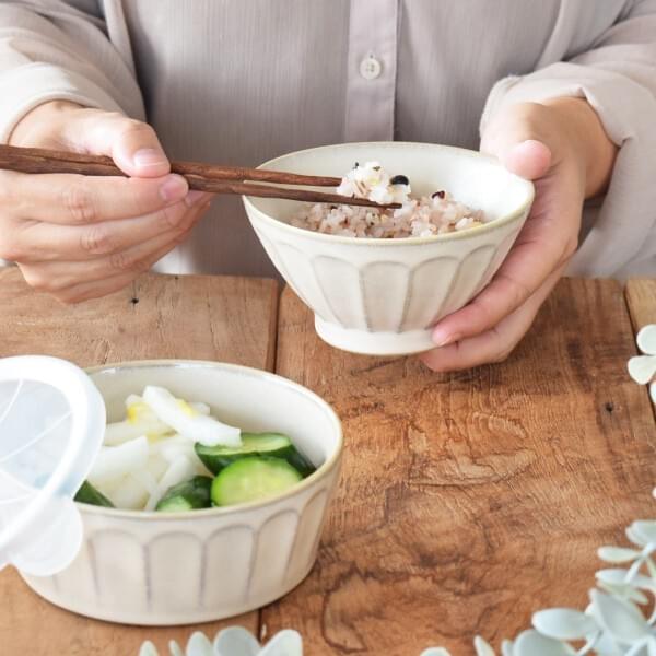 粉引感暖象牙色飯碗12cm刻紋日本製美濃燒 餐具