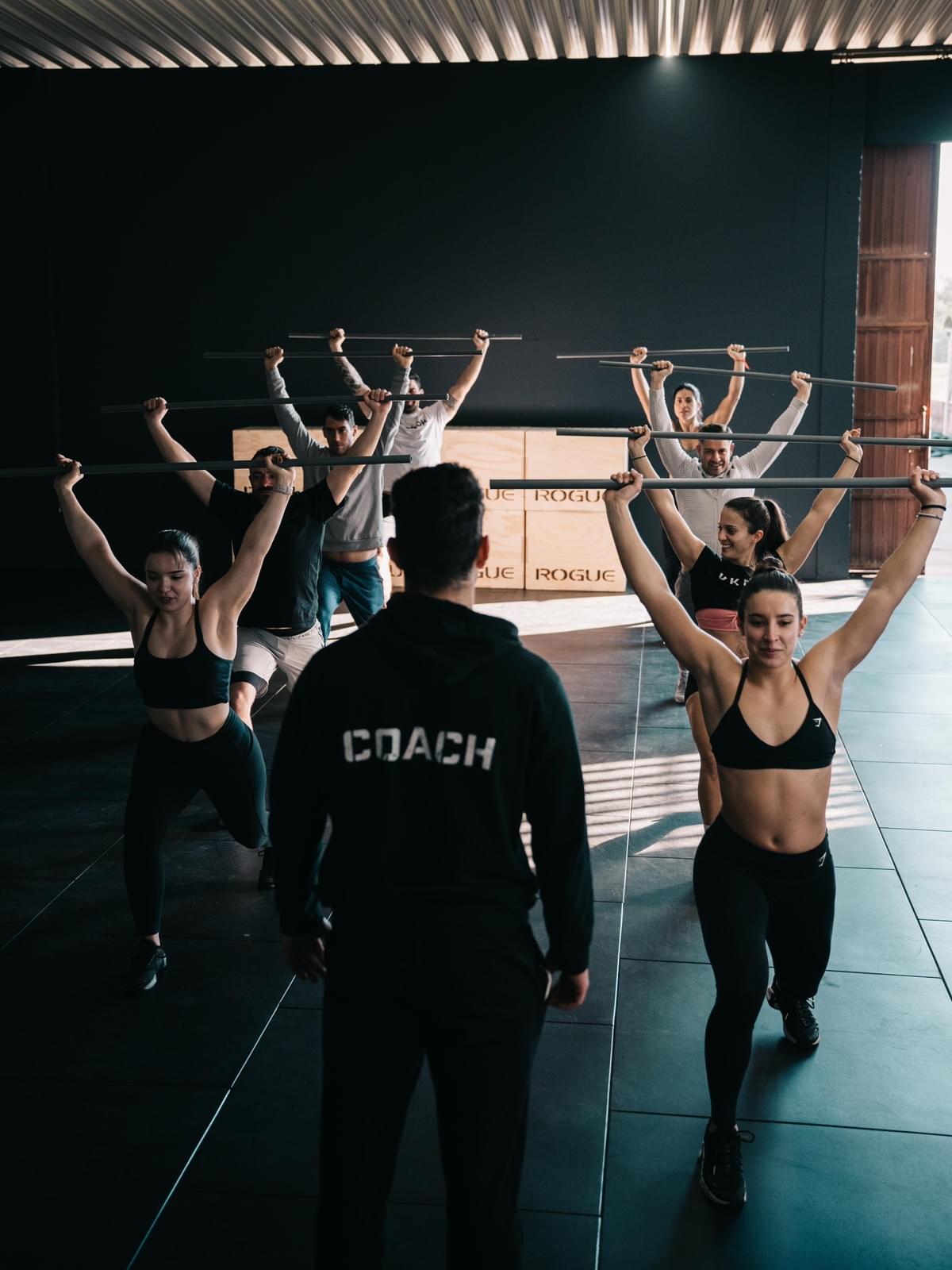 The Hyrox is a functional training that combines running and intense exercises, designed to challenge your endurance and strength. Experience the adrenaline and improve your physical performance. Hyrox What we offer Training Gym offering Hyrox, Metcon, and Lift modalities