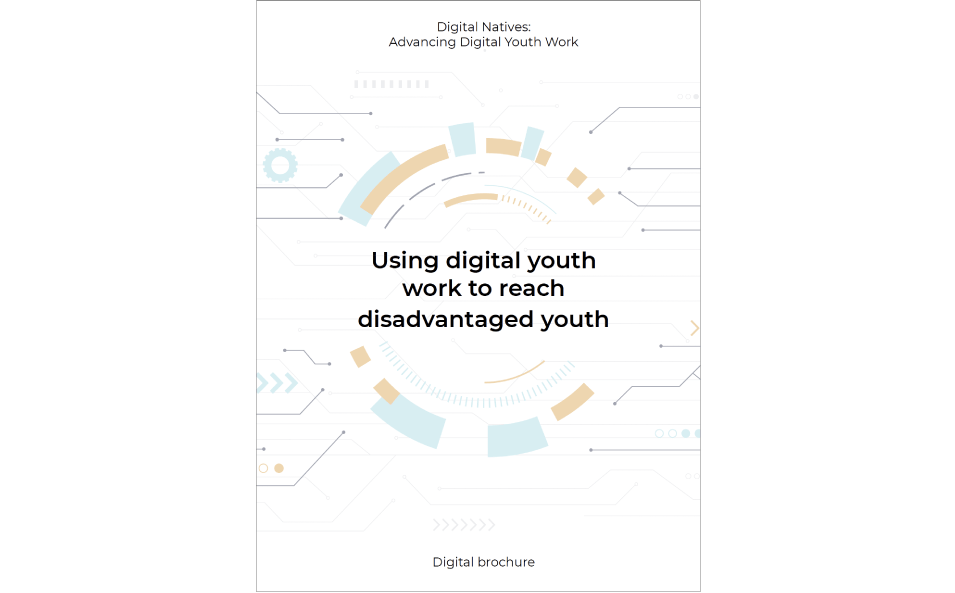 Using digital youth work to reach disadvantaged youth