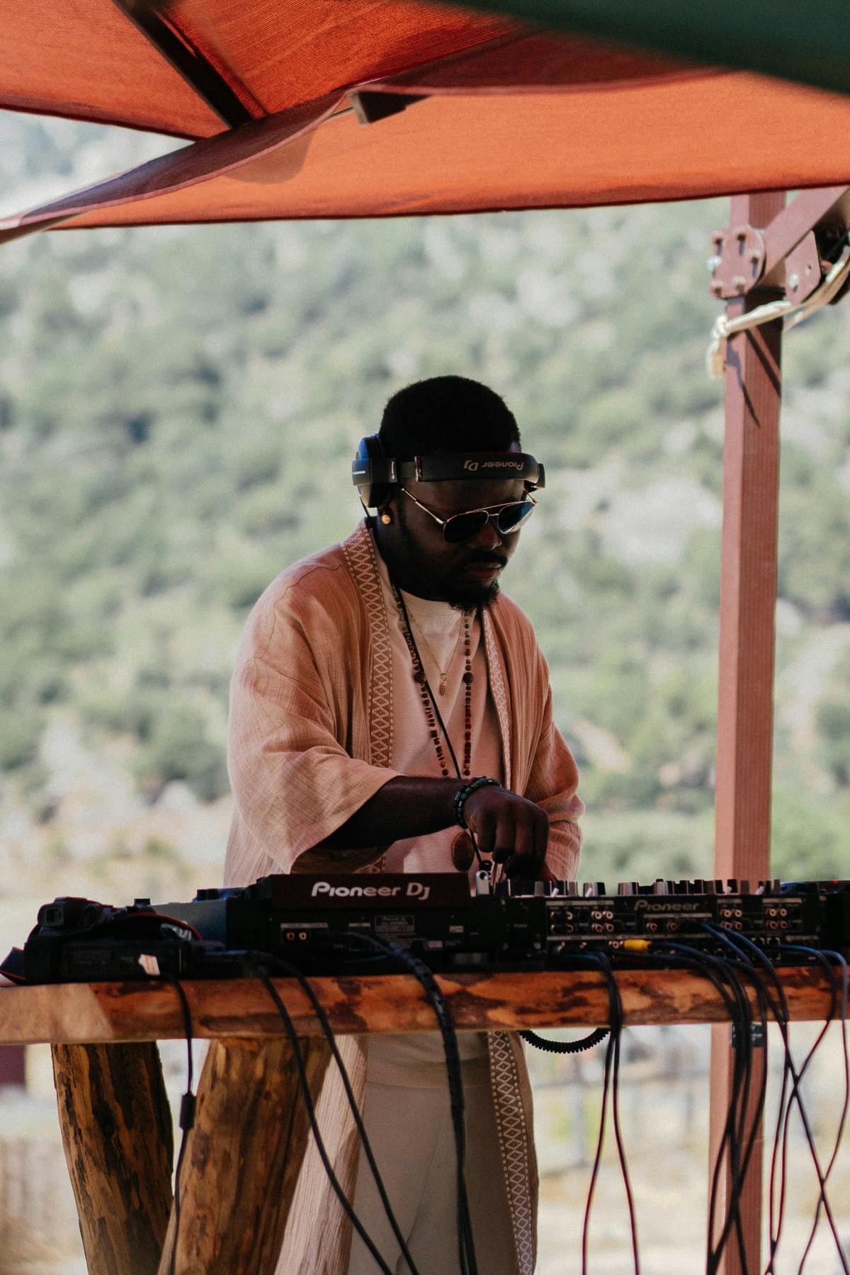 Capture every joyful moment with our innovative photo booths, including the exciting 360 Video Booth and the versatile Freestyle Roamer Booth. Photo Booth Experiences Our Services Tagline: Be the Star

Business Description:
Vibe Factory Indy is a full-service event entertainment company based in Indianapolis. We offer high-energy photo booth experiences, professional DJ services, and event enhancements like inflatable nightclubs, shimmer walls, throne chairs, and more. Formerly known as 360 Photo Booth Indianapolis, we now create full productions for weddings, corporate events, and private parties.

Main Offerings:

Photo Booths: 360 Video Booth, Freestyle Roamer Booth, Tap & Pose Selfie Station

DJ Services: Wedding and Event DJs with lighting, fog machines, and MC options

Event Enhancements: Inflatable nightclub, throne chairs, cotton candy machine, backyard games, tables, chairs, shimmer walls

Themed Experiences: The Luxe Party, Corporate Cool, Social Vibes, All-Ages Fun Zone

Design Preferences:

Clean and modern layout with bold fonts and big images

Use colors like dark purple, black, gold, and white (optional: hints of Pacers/Colts/Fever team colors)

Homepage hero should feat