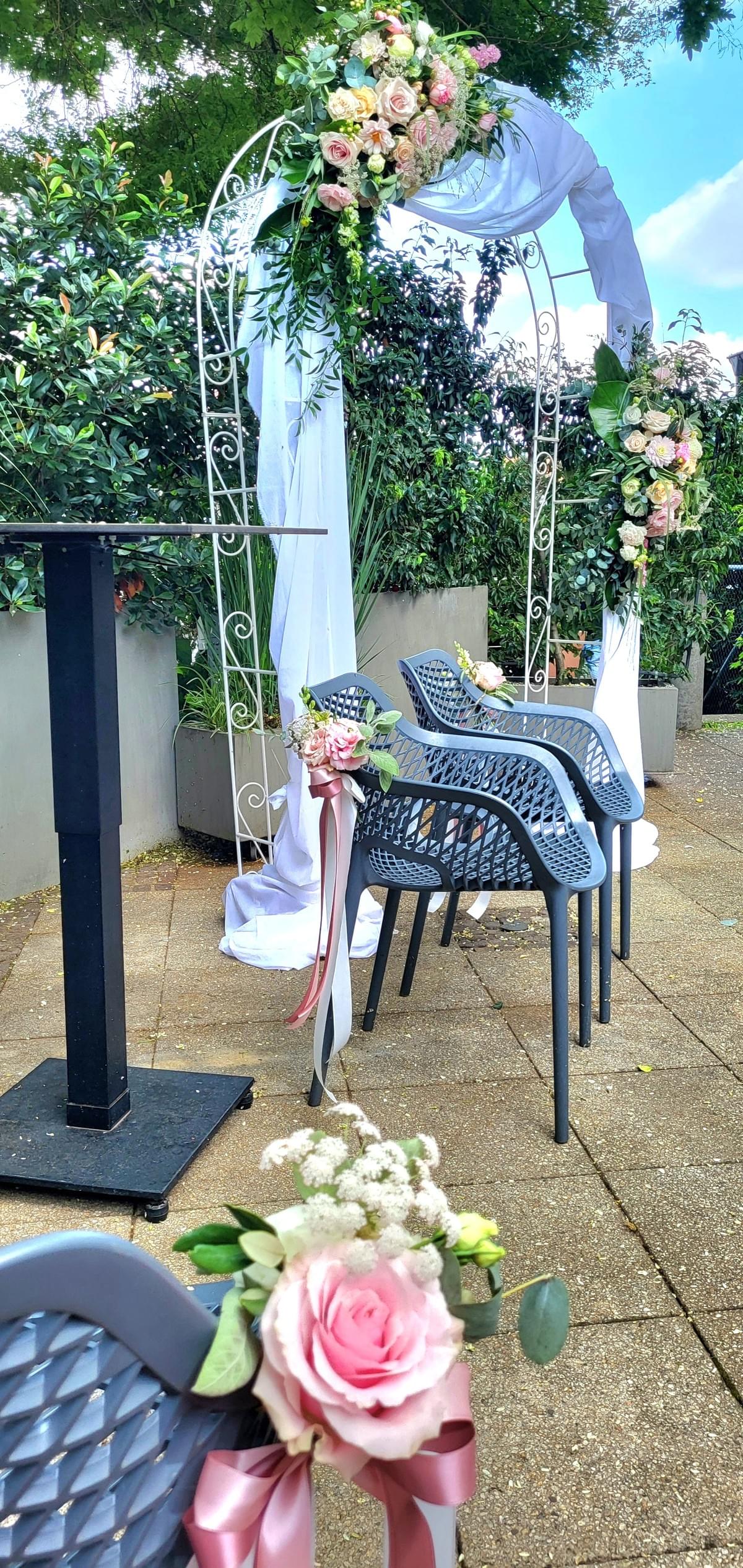 Blumendekoration Freie Trauung