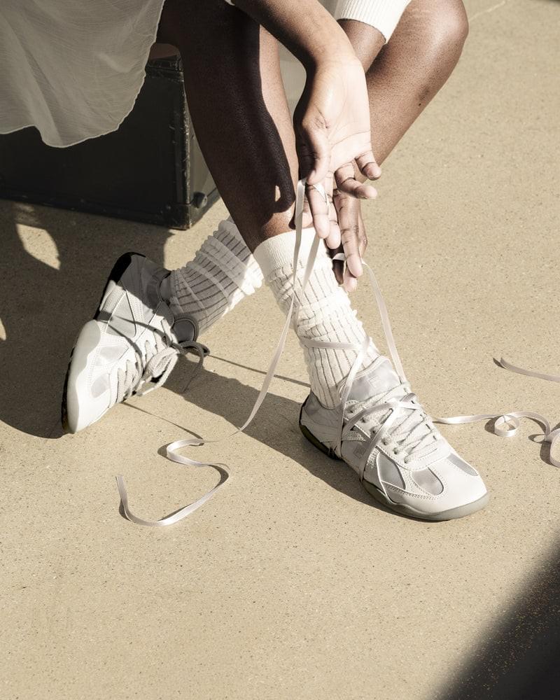 Fila 全新芭蕾運動鞋GLIO「SILVER-MOON」登場