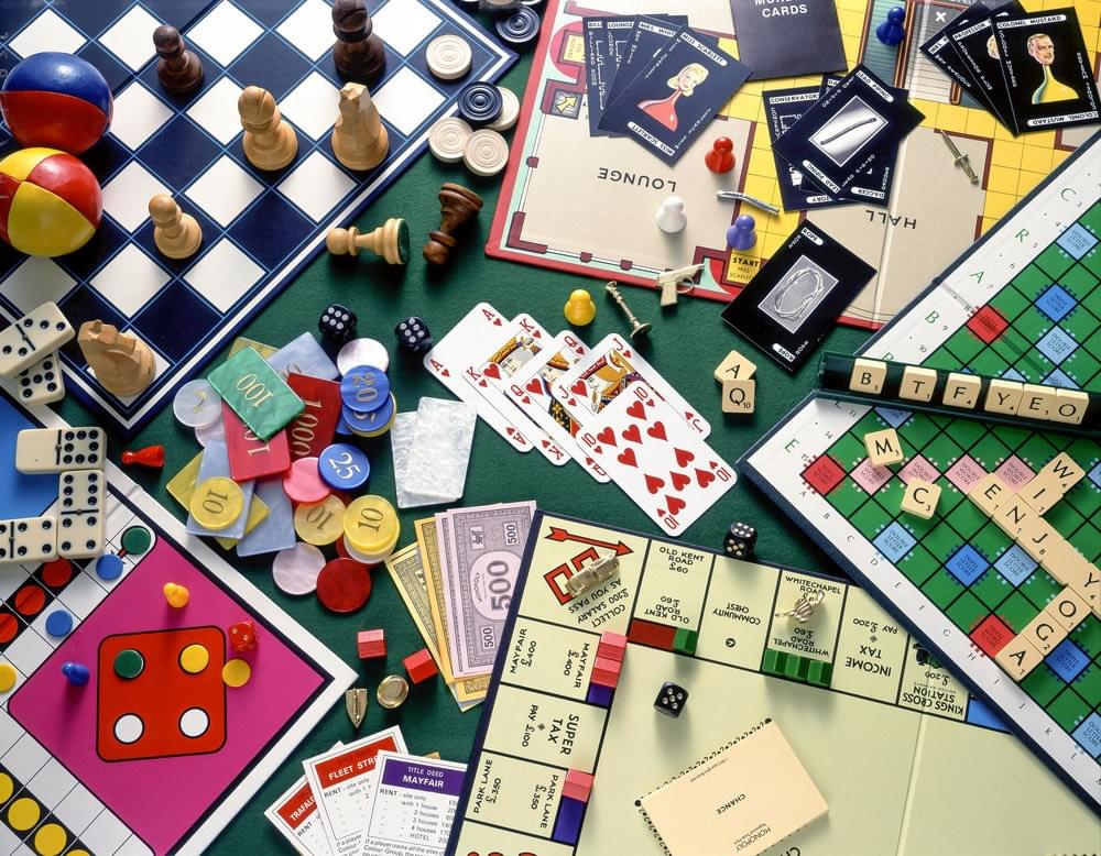 10 Board Games You Need To Play With Your Kids Creati 