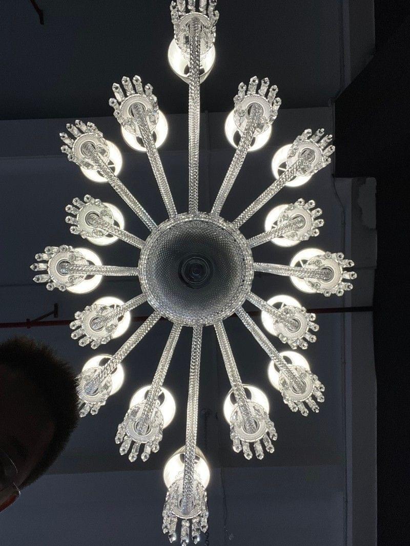 Ellipse-Inspired 16-Light Crystal Chandelier for Dining