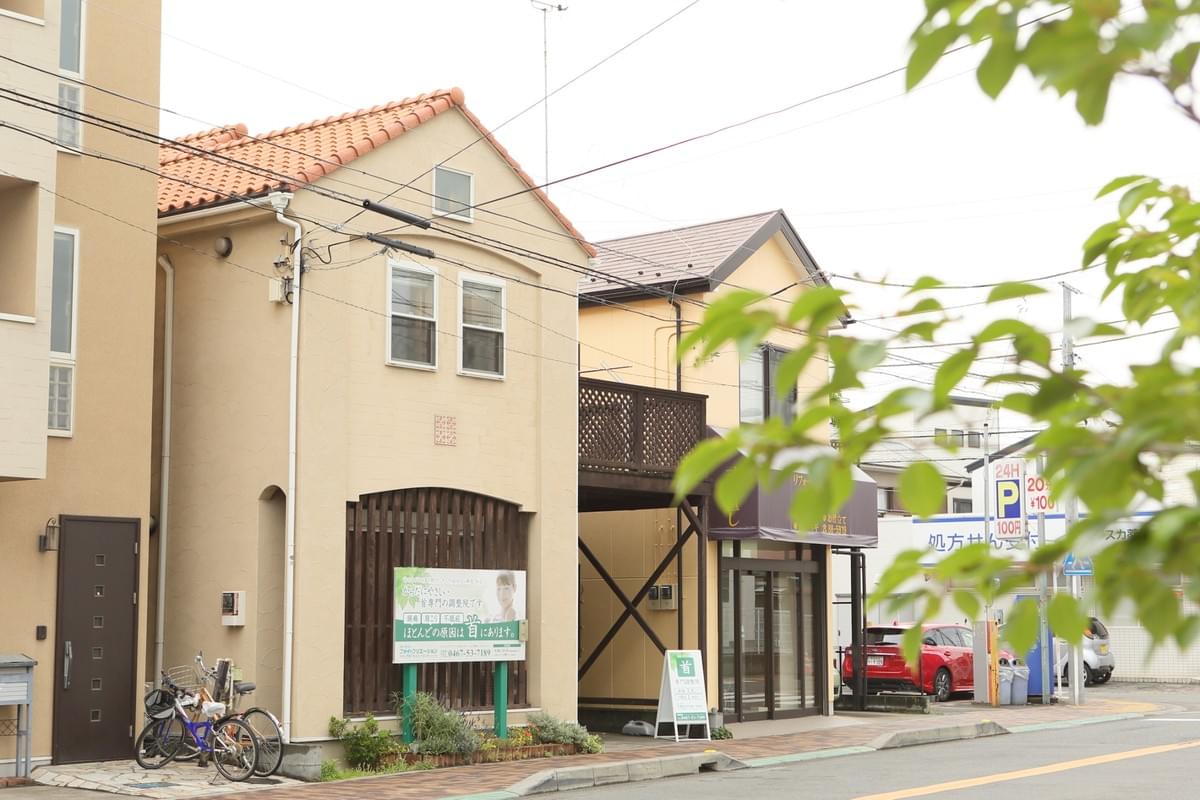 首専門カイロプラクティック、首の痛み、首の寝違え、茅ヶ崎の一休さん