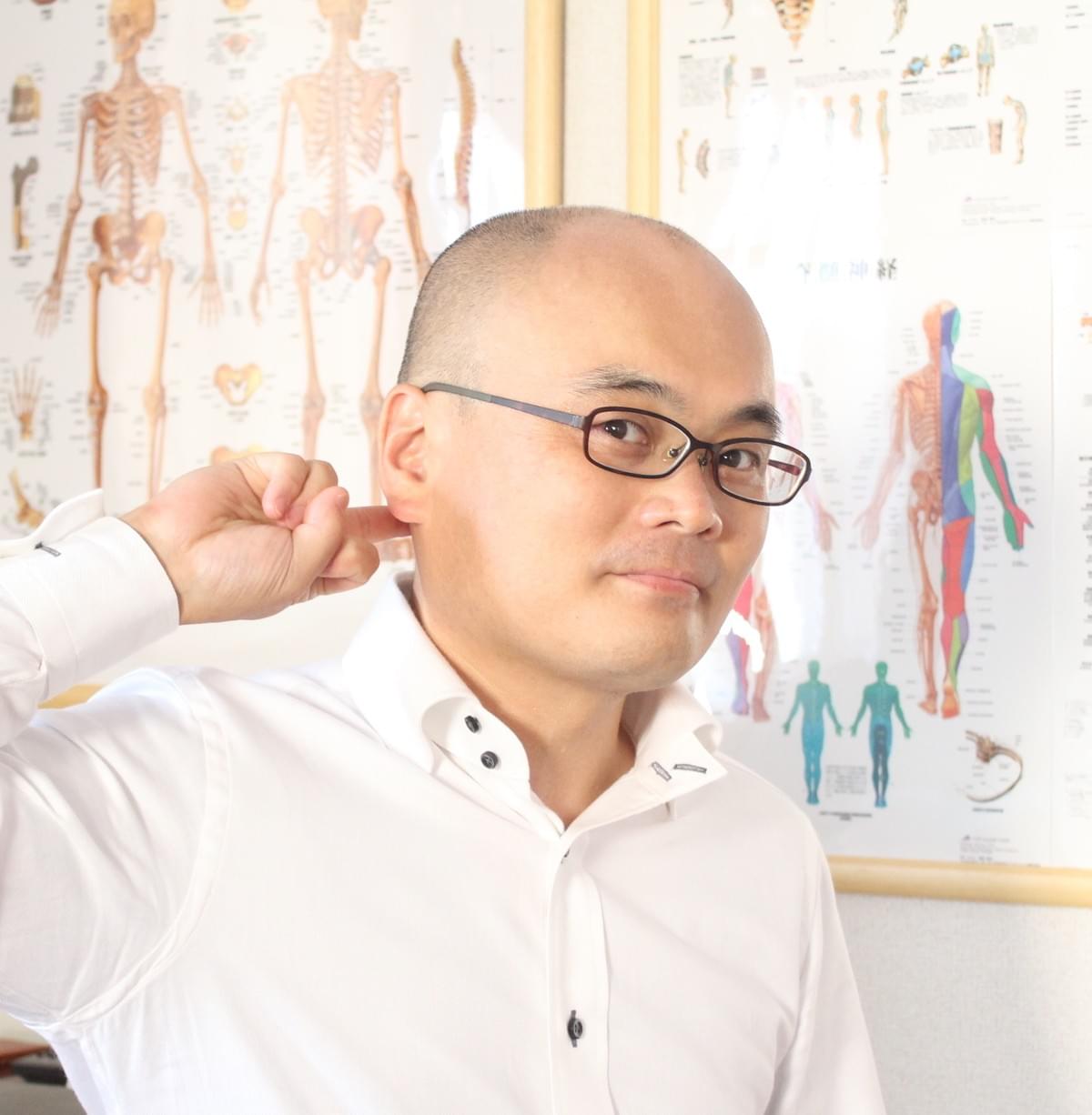 首専門カイロプラクティック、首の痛み、首の寝違え、茅ヶ崎の一休さん