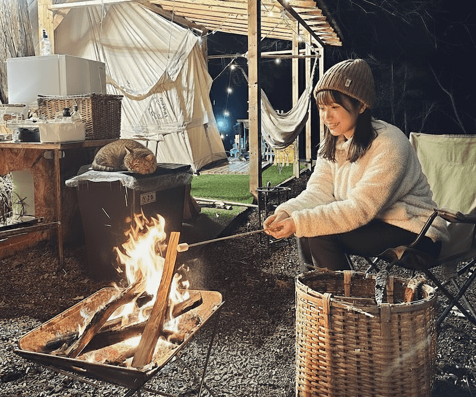 猫と暮らす古民家グランピング【和心村公式】|千葉富津・東京から1時間|サウナ&カフェも完備  千葉県富津市の豊かな自然に囲まれた和心村は、東京から車でわずか1時間、「人と動物と自然が調和する共生の村」をコンセプトにした唯一無二のグランピング